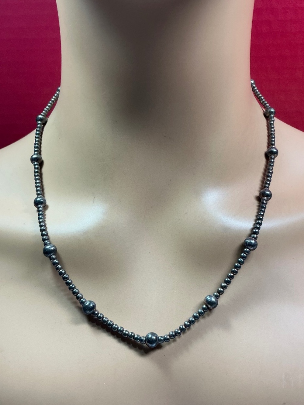 Vintage Sterling Silver Multi Size Stationed Beads Necklace. 20.25 inches long